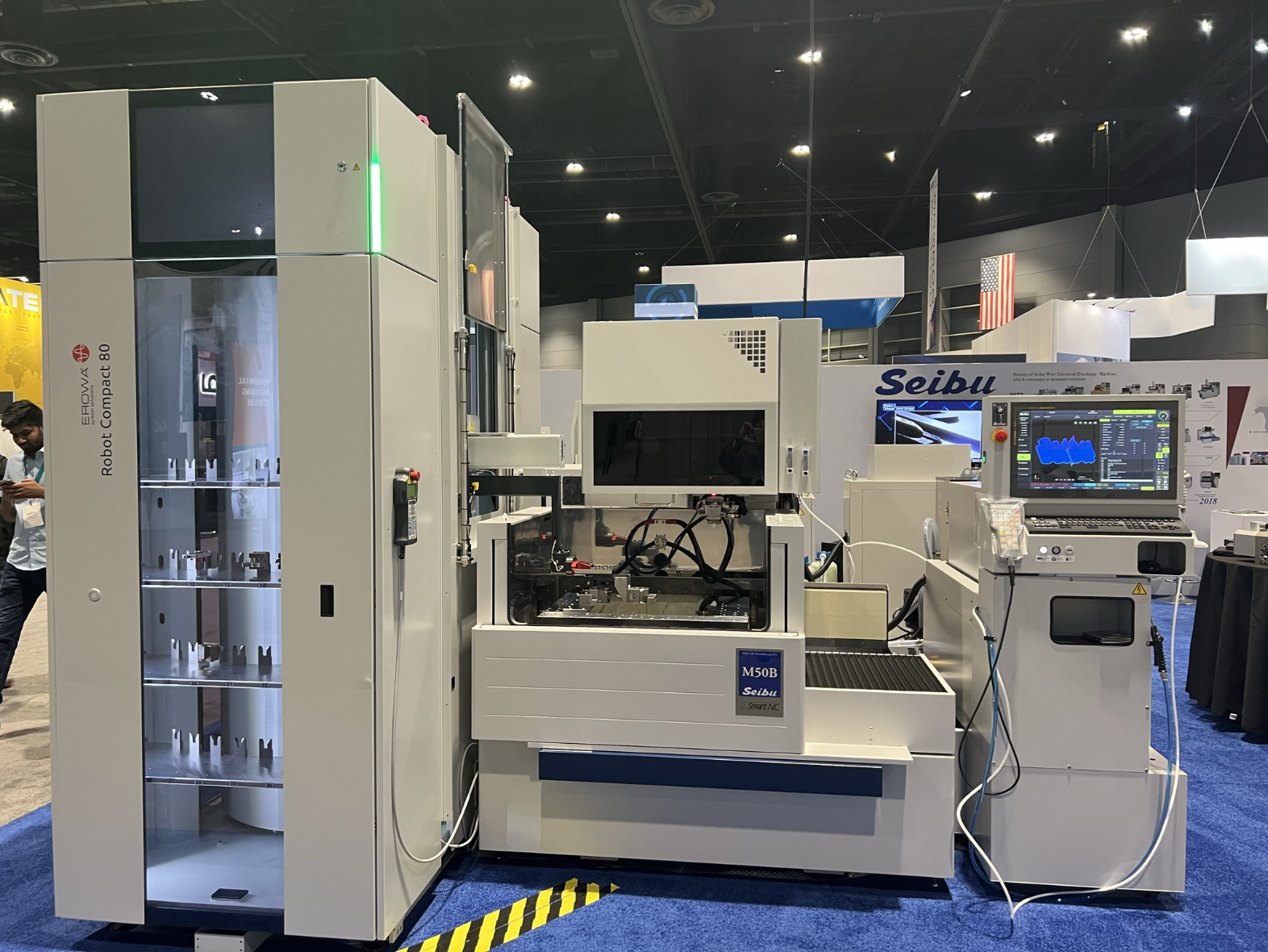 Seibuワイヤ放電加工機 × EROWA協業ロボット
